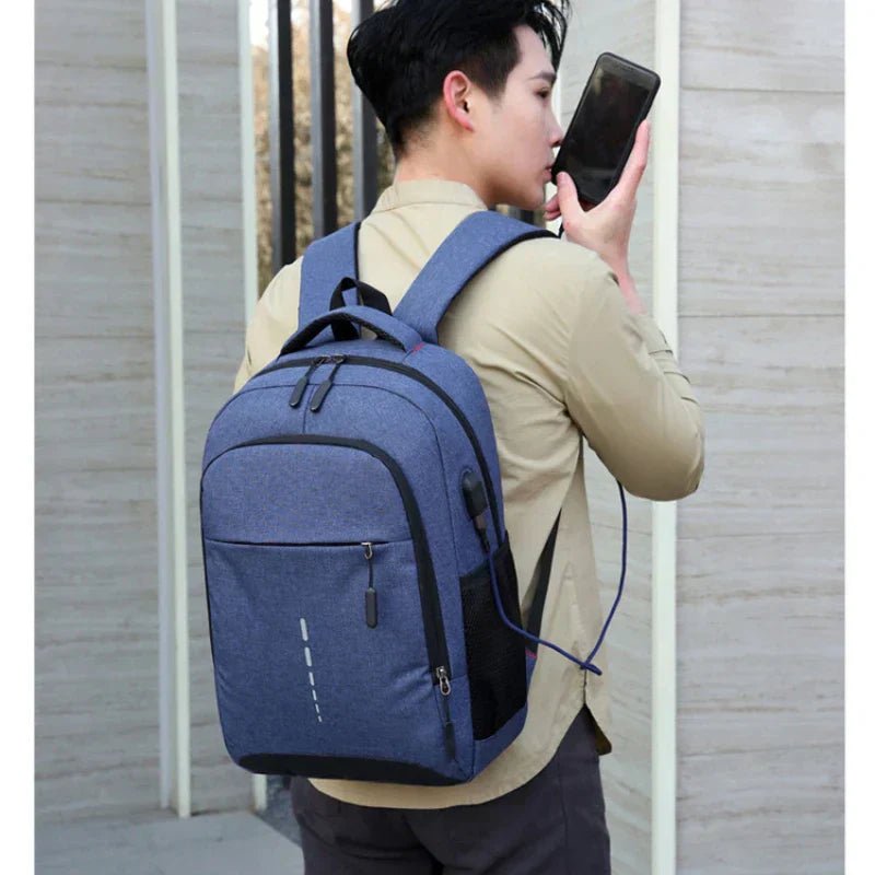 Ultraleichter Wasserabweisender Rucksack mit USB - Anschluss Reflektierenden Akzenten und Anti - Diebstahl - Reißverschluss für Schule Pendeln und Reise - Bolania