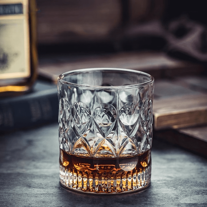 Velaro Kristalltumbler – Handgefertigte Eleganz für edle Drinks - Bolania