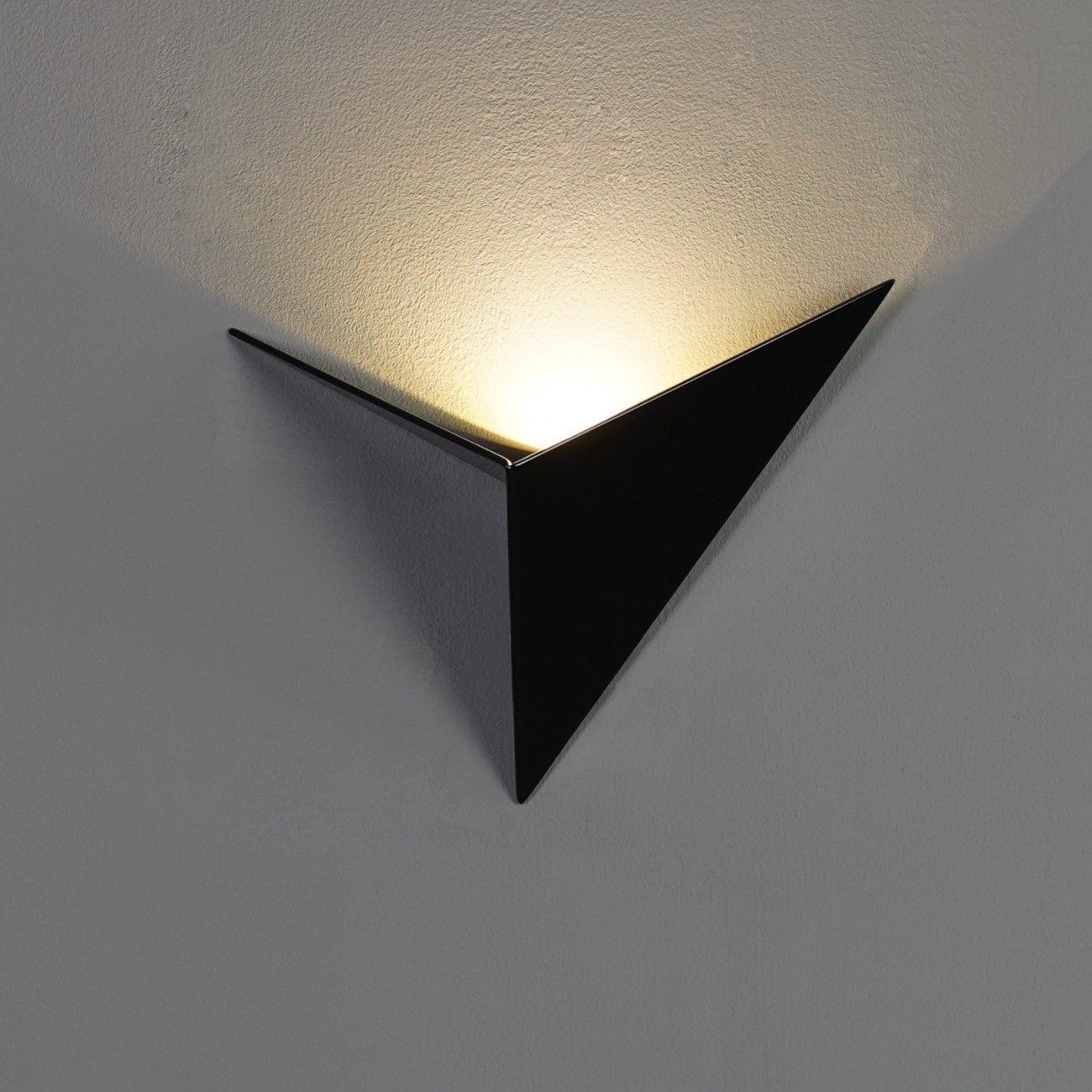 Bolania | Wandleuchte – Moderne minimalistische LED – Schlankes Design für zeitgenössische Räume